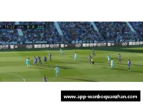 ManbetX万博全站官方app下载巴萨前锋厄齐尔上演绝地逆袭，场上表现稳健